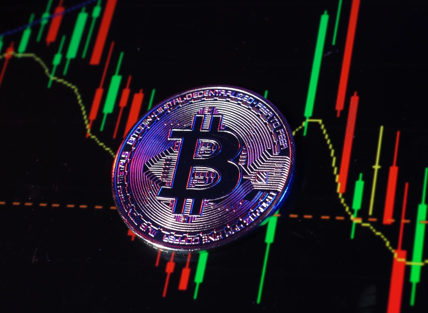 تراجع زخم الطلب على البيتكوين بمقدار 642 ألف عملة مع جفاف تدفقات صناديق الـETF