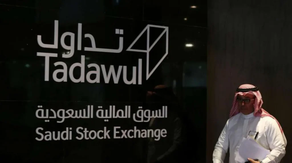السوق السعودية تبدأ أسبوعها بارتفاع مدعوم بالقطاعات القيادية رغم الضغوط العالمية