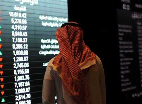 سوق الأسهم السعودية يرتفع بقوة 4.8% مدفوعًا بتوقعات إيجابية