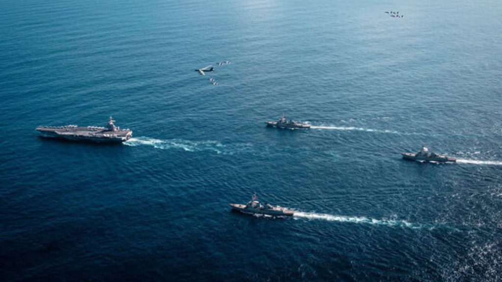 الولايات المتحدة تعلن التنفيذ الكامل لحصار الموانئ الإيرانية وانعكاساته على التجارة العالمية