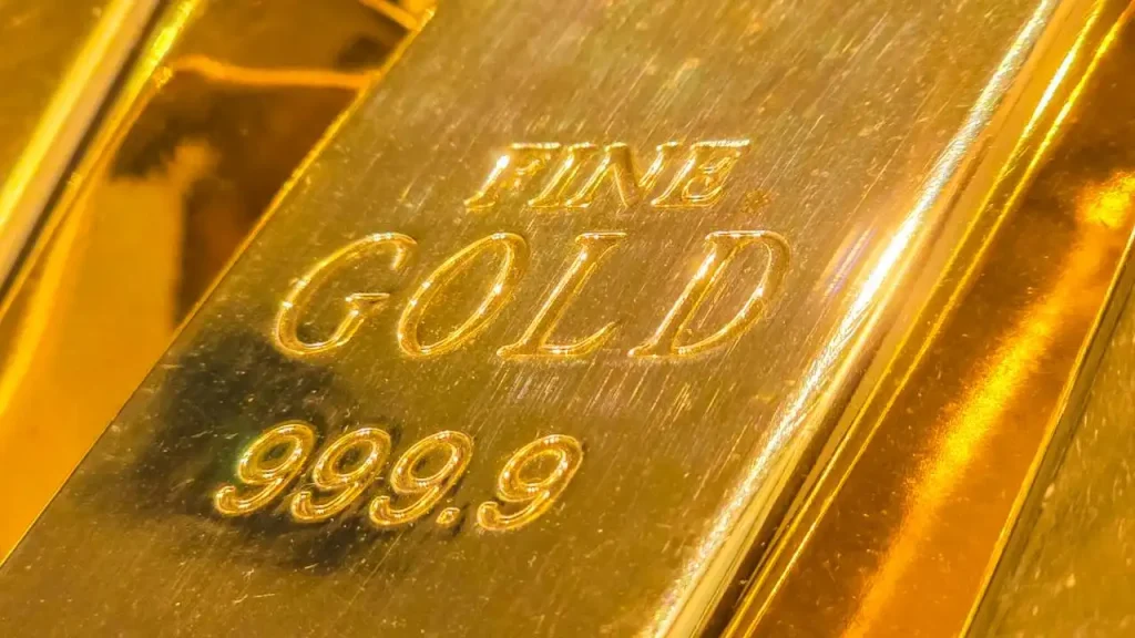 الذهب يتراجع دون 4500 دولار للأونصة وسط تصاعد التوتر بين الولايات المتحدة وإيران