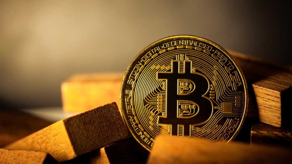 بيتكوين ترتفع لليوم الثاني رغم استمرار ضغوط صناديق المؤشرات